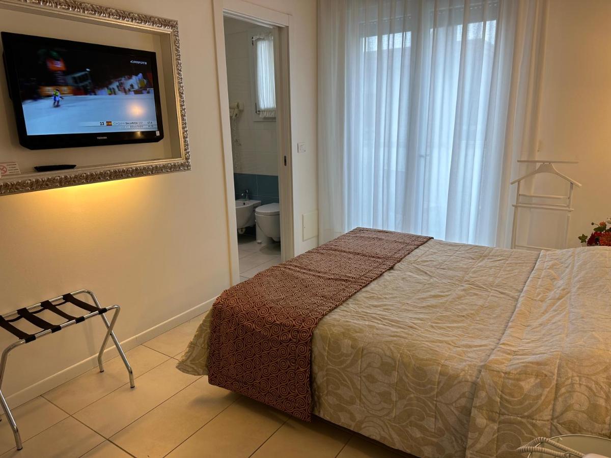 Hotel Albatros Lido di Jesolo Exterior foto