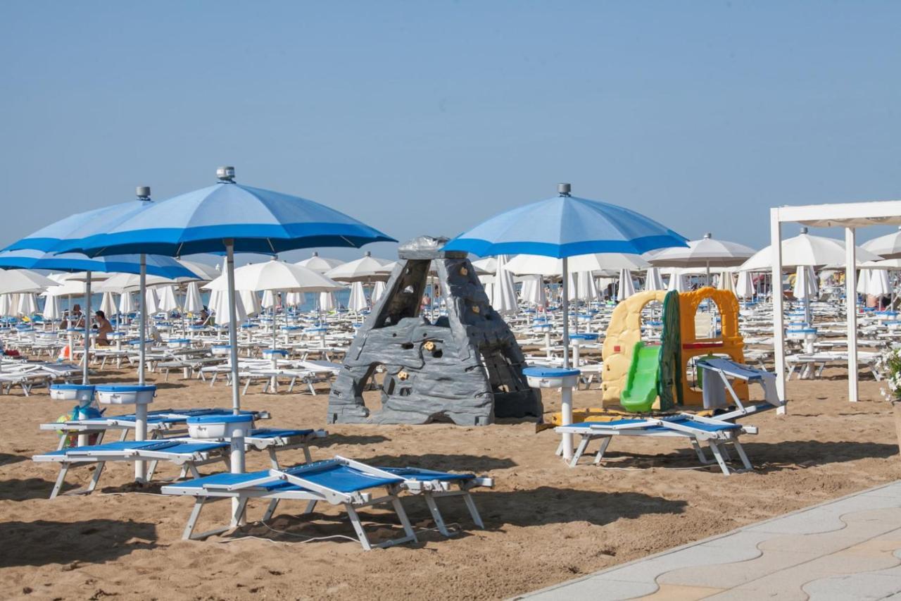 Hotel Albatros Lido di Jesolo Exterior foto